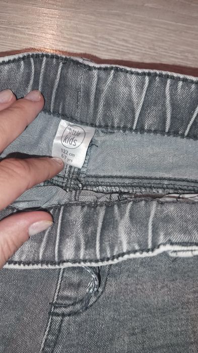 Dżensy rozmiar 122
