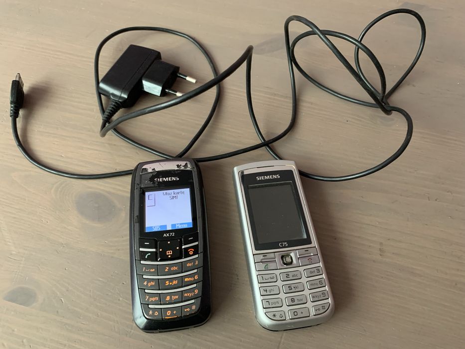 2x Siemens + ładowarka (opis)