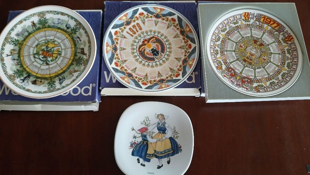 Antyczne talerze z kalendarzem