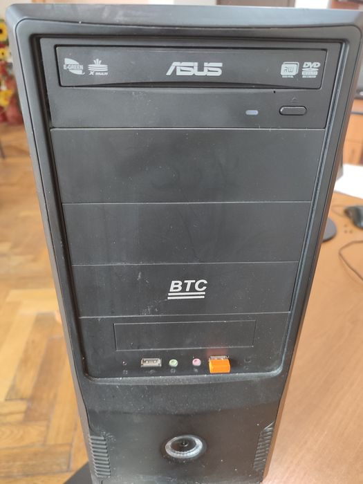 Персональний комп'ютер  Intel core i5. 6 Gb оперативки ссд 100 гіг hdd 320 Gb