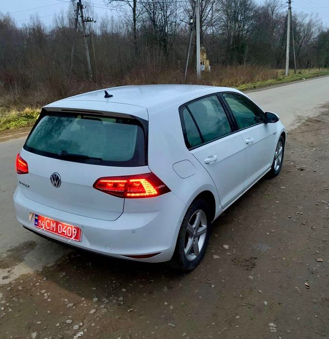 Volkswagen e-Golf 2015 • Електро