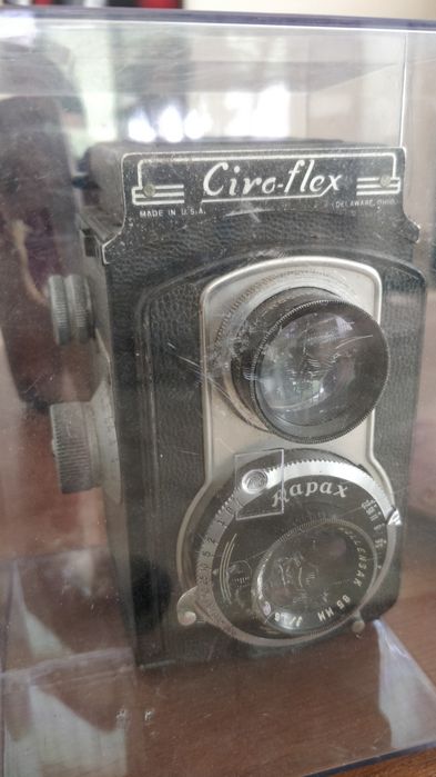 Máquina fotográfica Ciro-Flex U.S.A.