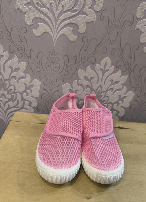 Lekkie trampki siateczkowe 32 19 cm na rzepy tenisówki