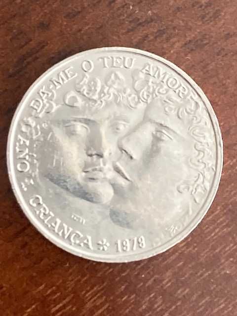 5 moedas comemorativas 25 escudos 1985 - Ano Internac. da Criança 1979