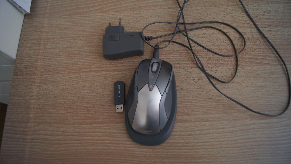 Microsoft Wireless Mouse 8000 with Charger64550855195138121