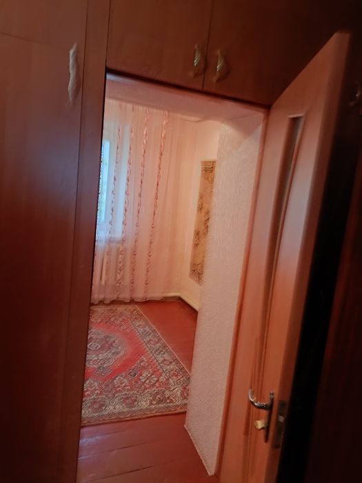 Продам півбудинку в мальовничому місці (150 км від Києва)