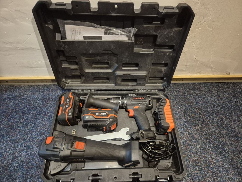 Dnipro M Шурупокрут CD 200 BC ULTRA та болгарка DGA 200 BC ULTRA