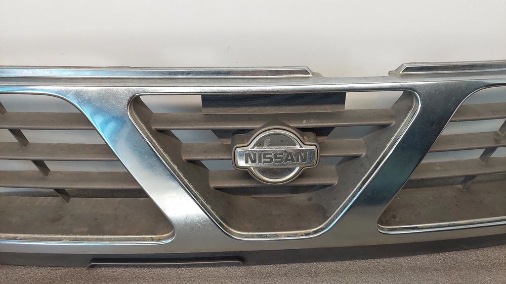 Grelha frente NISSAN Patrol GR V Wagon (Y61)