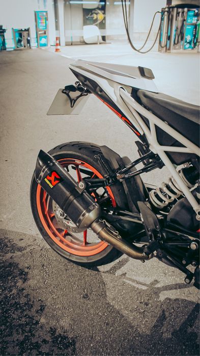 Ktm duke 390 akaprovic
