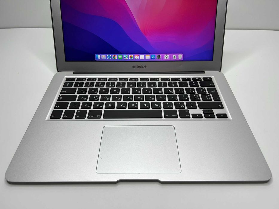 MacBook Air 13 2015, a1466, Core i5, 8Gb, SSD 128Gb, macOS Monterey