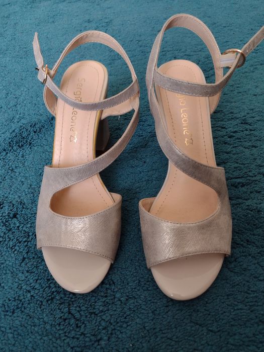 Letnie buty na obcasie