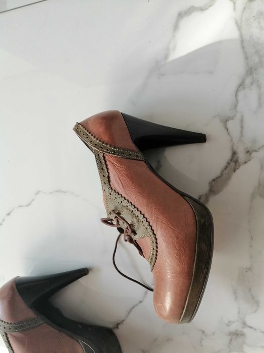 Buty Baldaccini 37 na szpilce