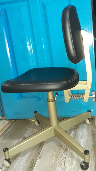 Cadeira de Escritório Antiga