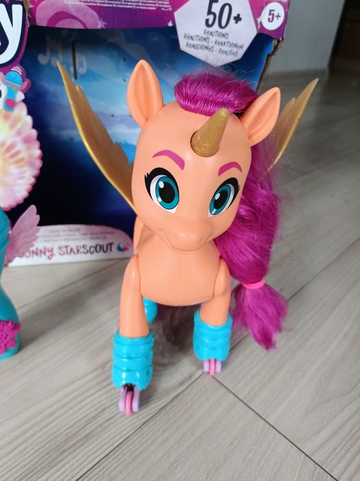 Śpiewająca Sunny na rolkach kucyk My Little Pony