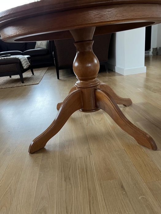 Dębowy stolik kawowy