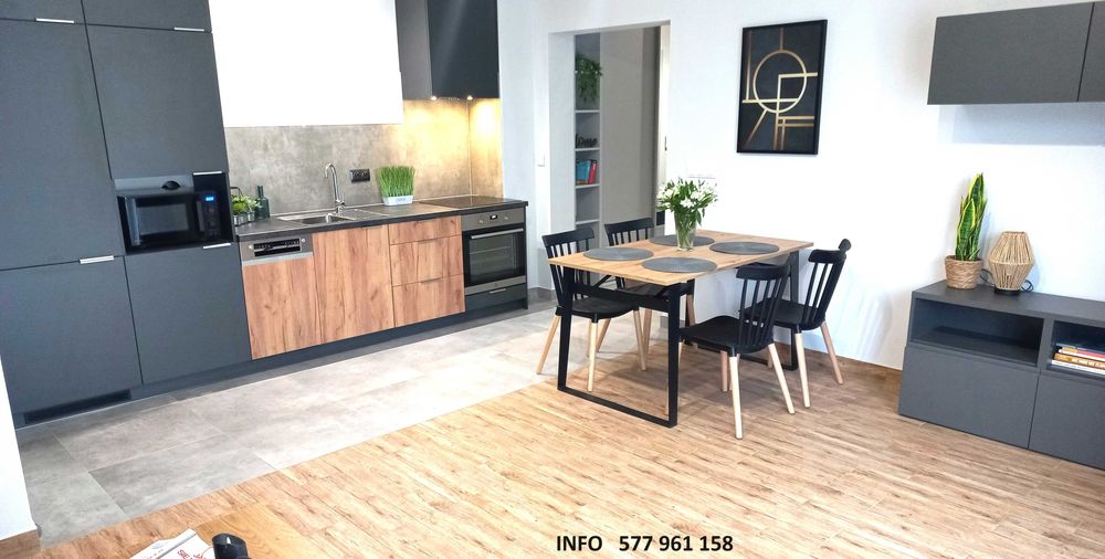 3-pokojowe , 65m2 , balkon .