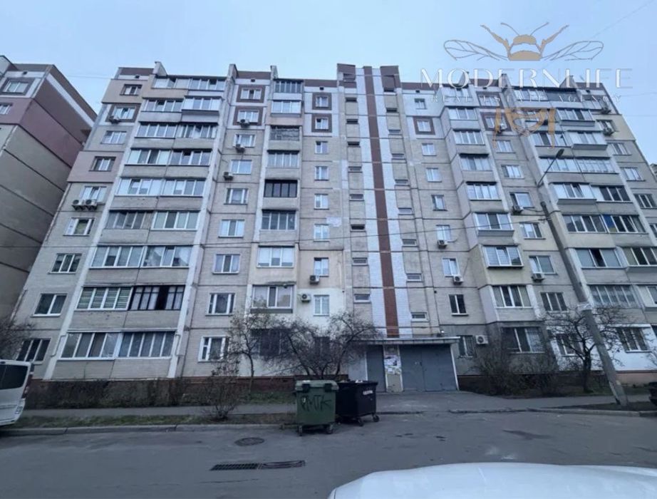 Продаж 1к квартири вул. Червоної калини 81 б