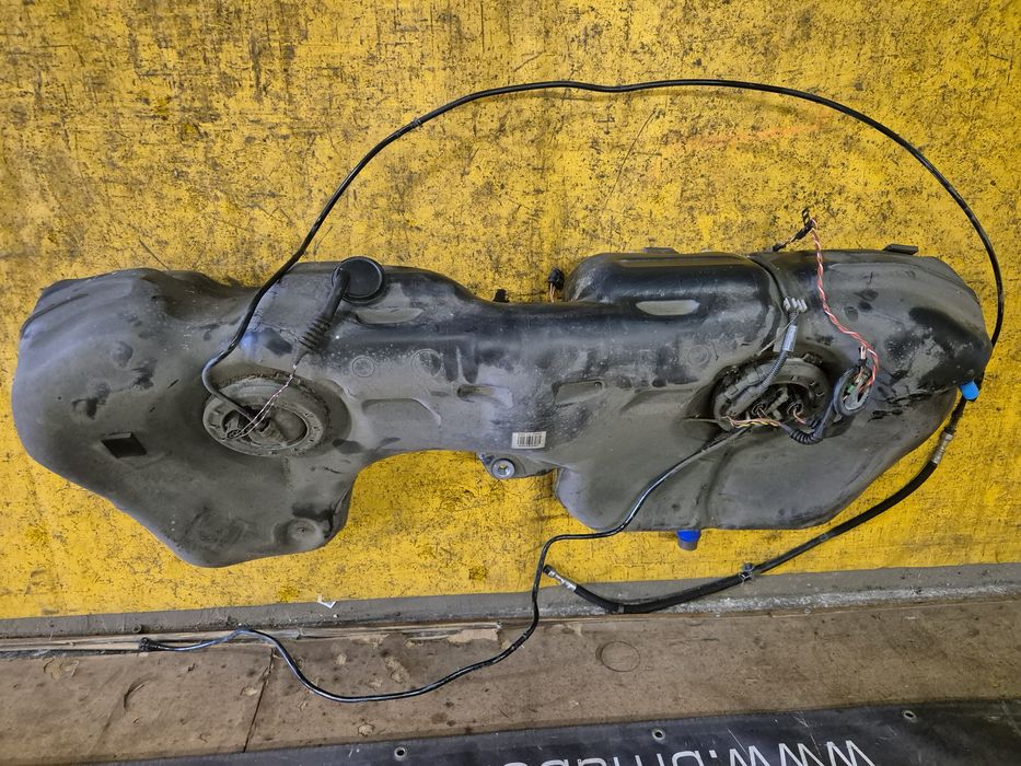 BMW E90 E91 Bak Zbiornik Paliwa Benzyna z Gwarancją Części BMA