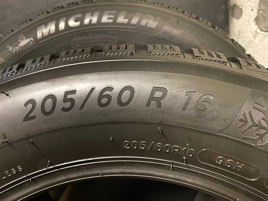 205 60 16 (96H) пара шин Michelin Alpin 6