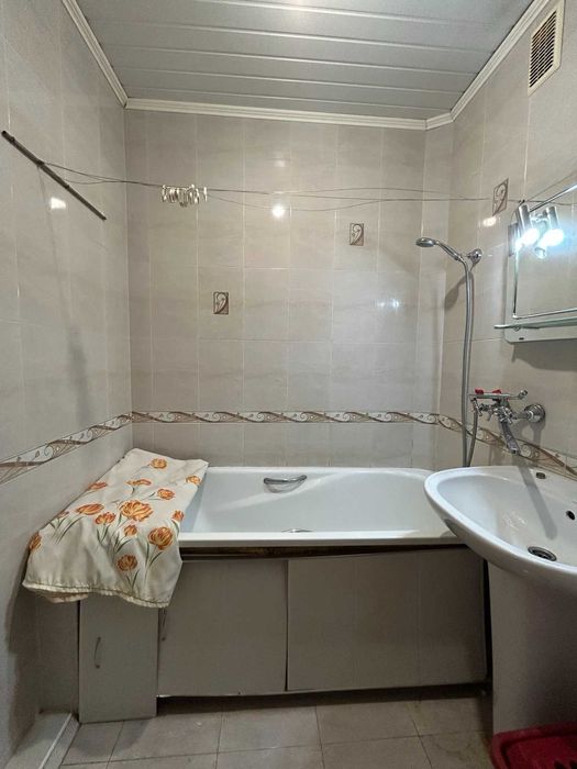 Продам 2к квартиру на Жм Победа 6