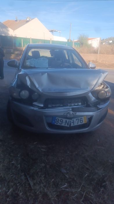Chevrolet aveo hatchback 2012