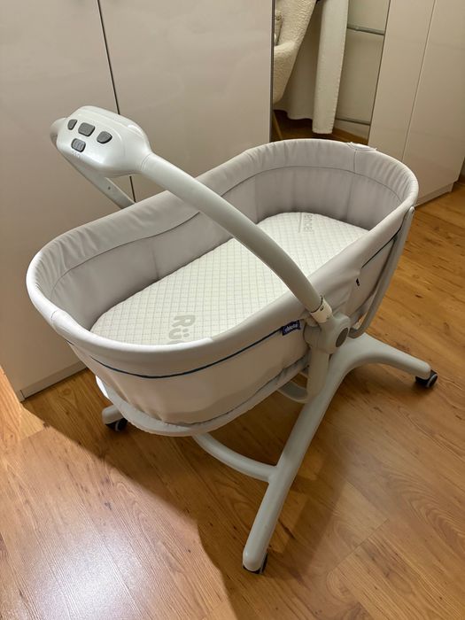 Kołyska Chicco Babyhug + materac Rucken
