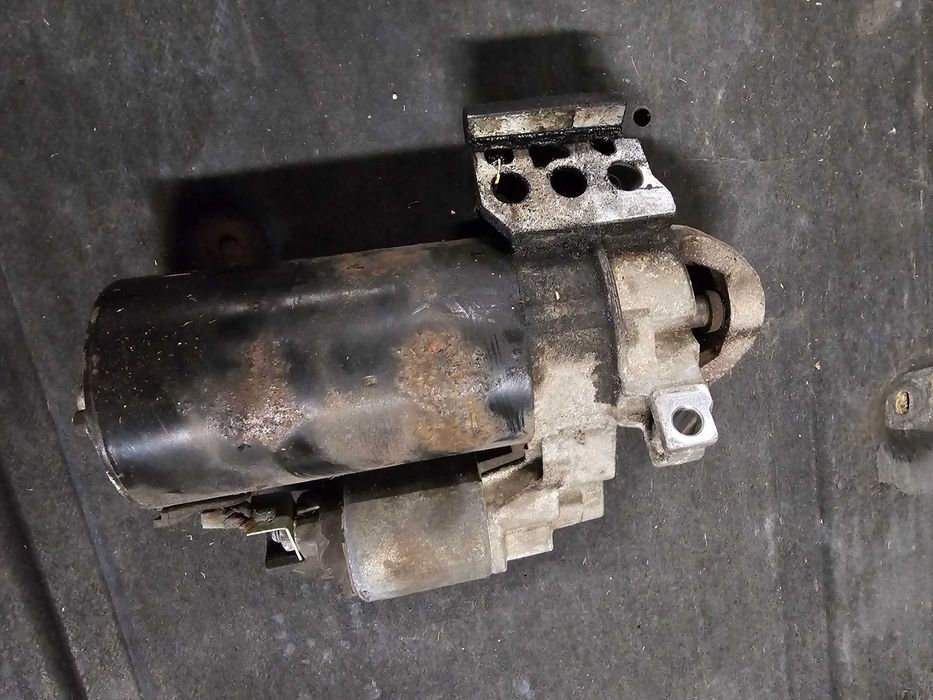 Rozrusznik BMW E60 E90 F10 F11 X5 Bosch