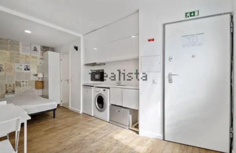 Alugo apartamento em Arroios para casal jovem tudo incliudo