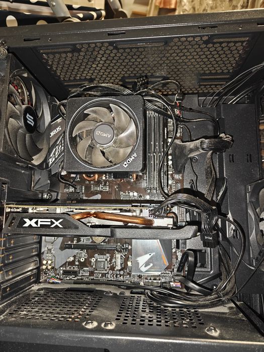 Komputer PC Ryzen 7, Radeon rx 570, 16gb RAM - no HDD