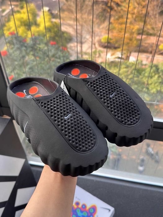 Nike Mind 001 Triple Black R.42