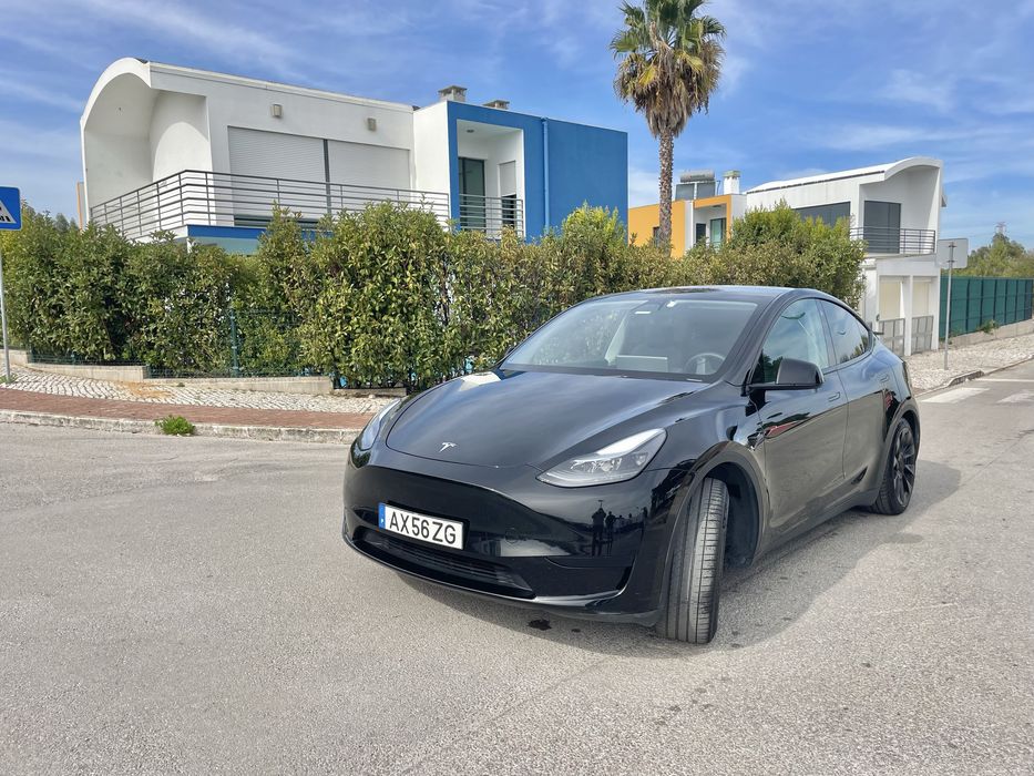 Tesla Model Y 2023 Standard Range 80.000km