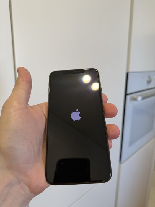 Продам свой iPhone Xs Max 256 идеал на 2 симки
