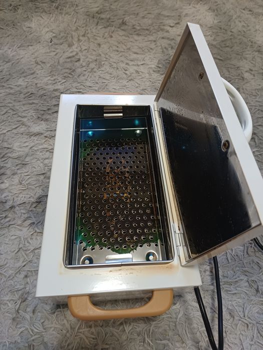 Стерилізатор для інстументів