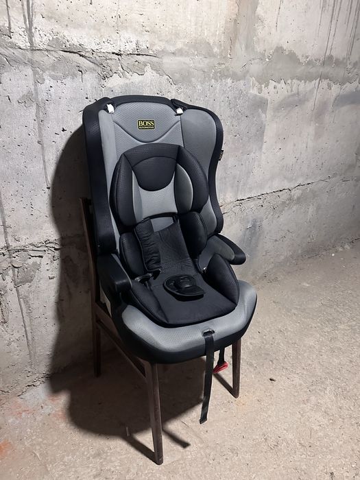 Автокрісло BOSS AUTOMOTIVE