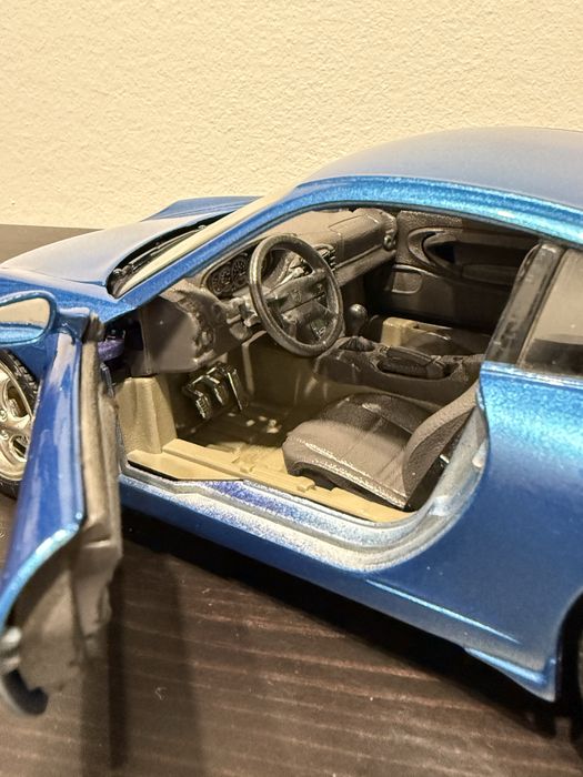 Porsche 911 Carrera 1/18