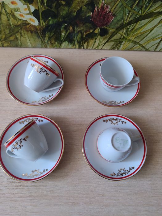 Різний посуд у відмінному стані