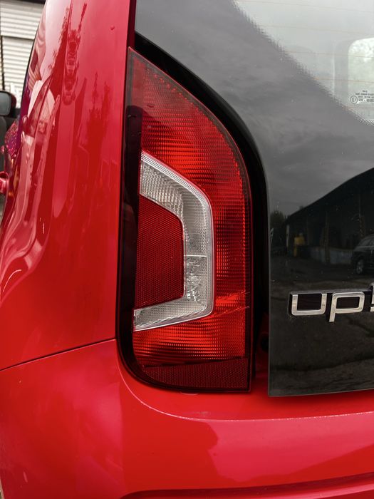 VW Up lampa lewa tył tylna