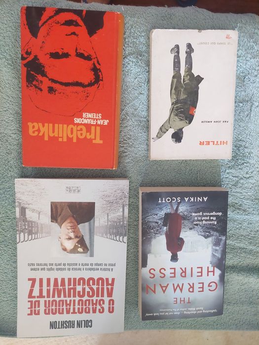 Livros sobre Auschwitz e Nazismo