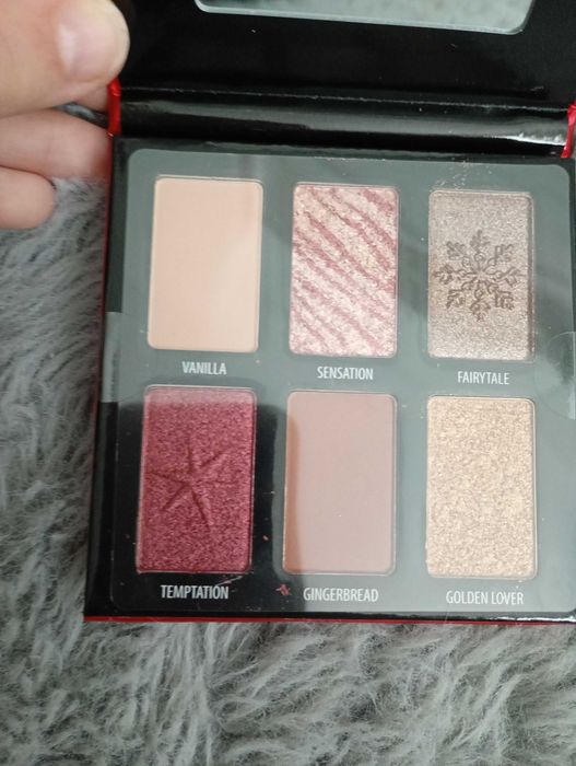 Paletka cieni Douglas zimowa wersja nowe