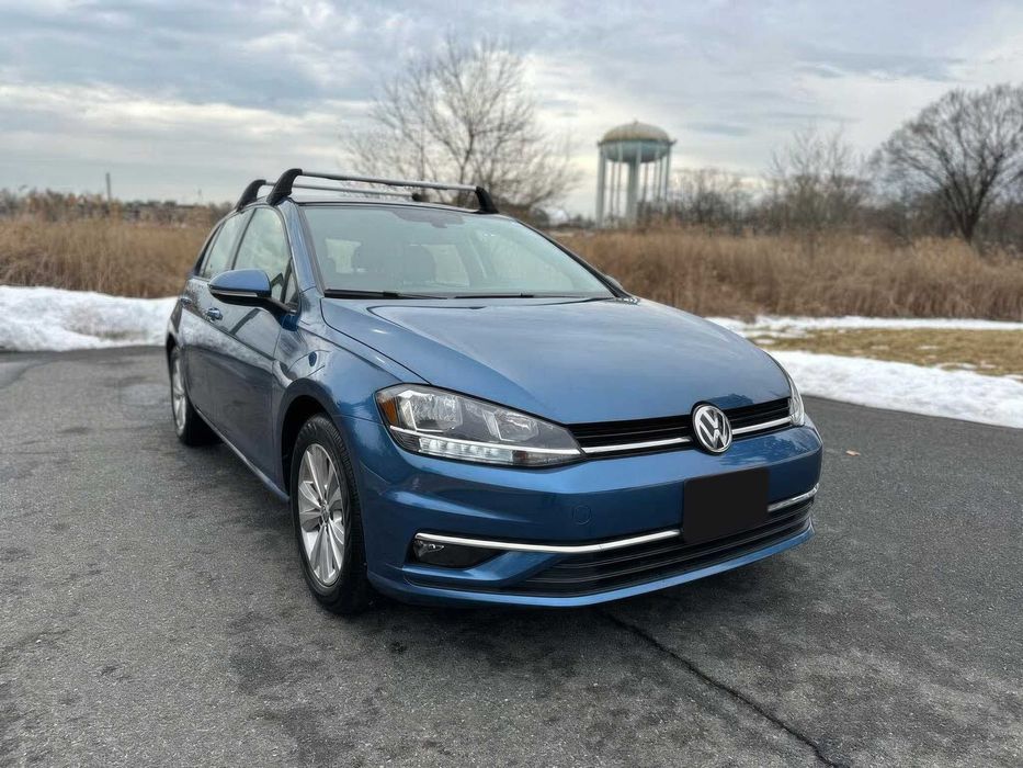 Volkswagen Golf      2020