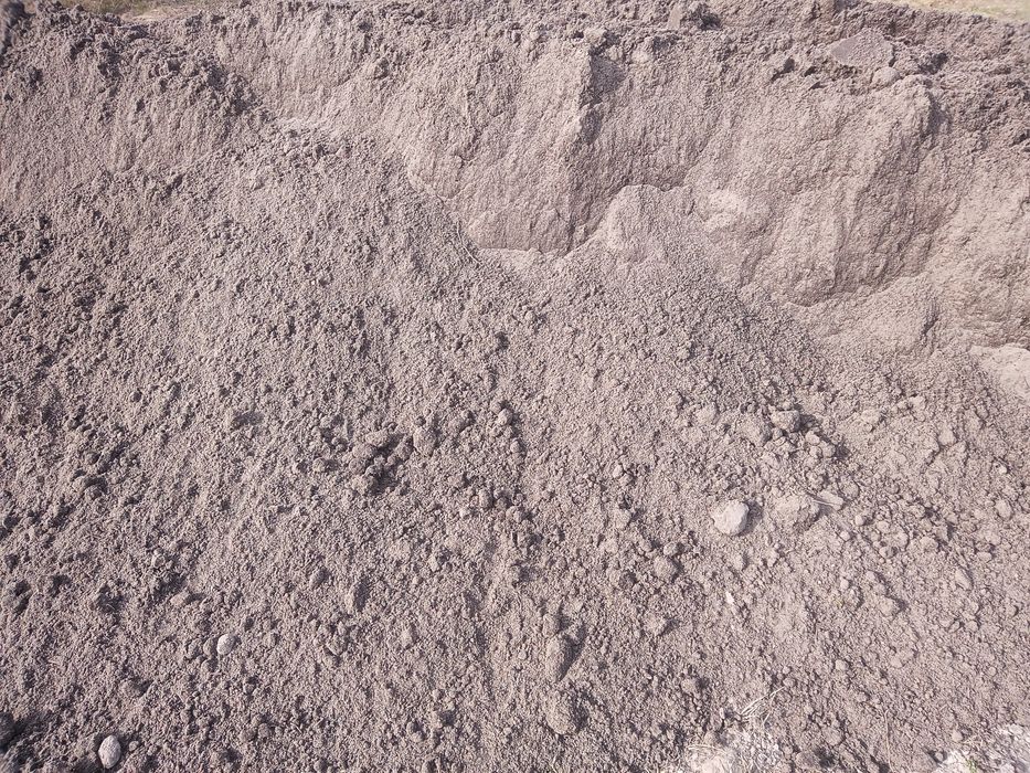 Ziemia ogrodowa przesiewana siana