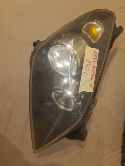 Lampa przód przednia lewa prawa Opel Astra H