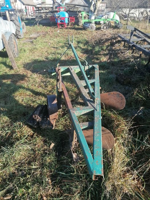 Продам плуг до трахтора