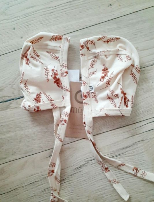 Czapeczki 2-pak r.44 wcześniaki