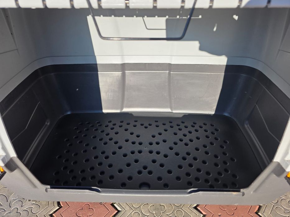 Переноска, бокс для собак