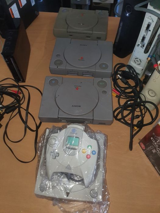Consolas ps1 ps2 sim é e outras xbox 360 xbox  tb das 1 vendo tudo lot