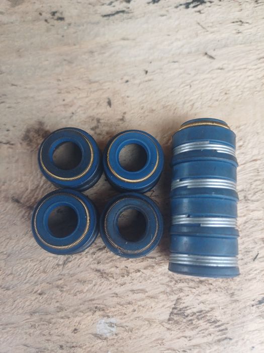 Сальники клапанів д240 245 мтз