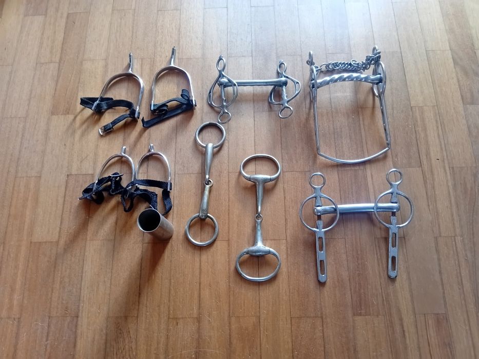 Vendo este material equestre