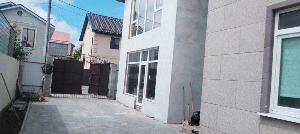 Продається 2дома на участке  в Червоному Хуторі