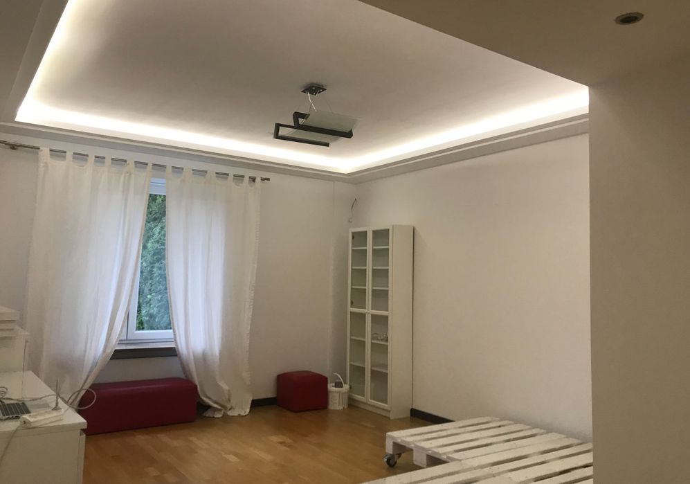 Pokój Duży Jasny Foremny - 20m2 | dla 1-2 osób | Iwicka - Mokotów | blisko SGH , PW , UW | bez prowizji | Łazienki Królewskie | dostępne
